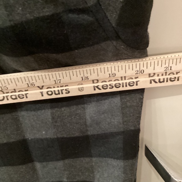 Nomad Sherpa Lined Flannel Gray Black Checkered Men Medium New With Tags MSRP 70 - Picture 8 of 11